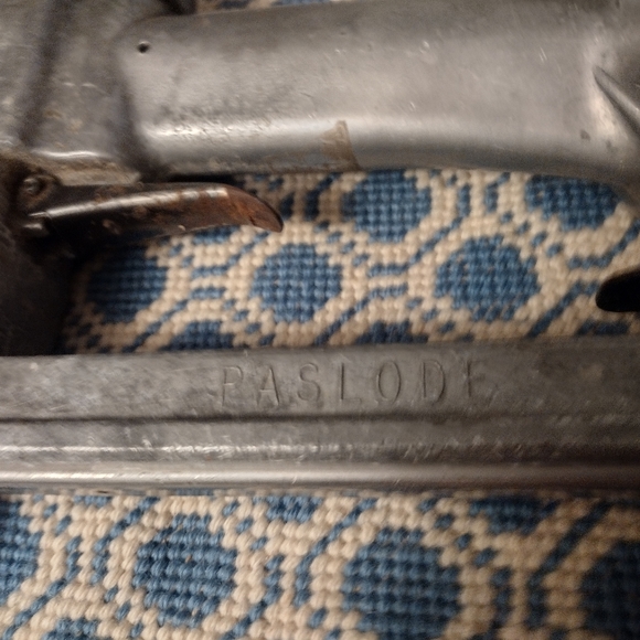 Vintage paslode finishing nail gun - Picture 2 of 4